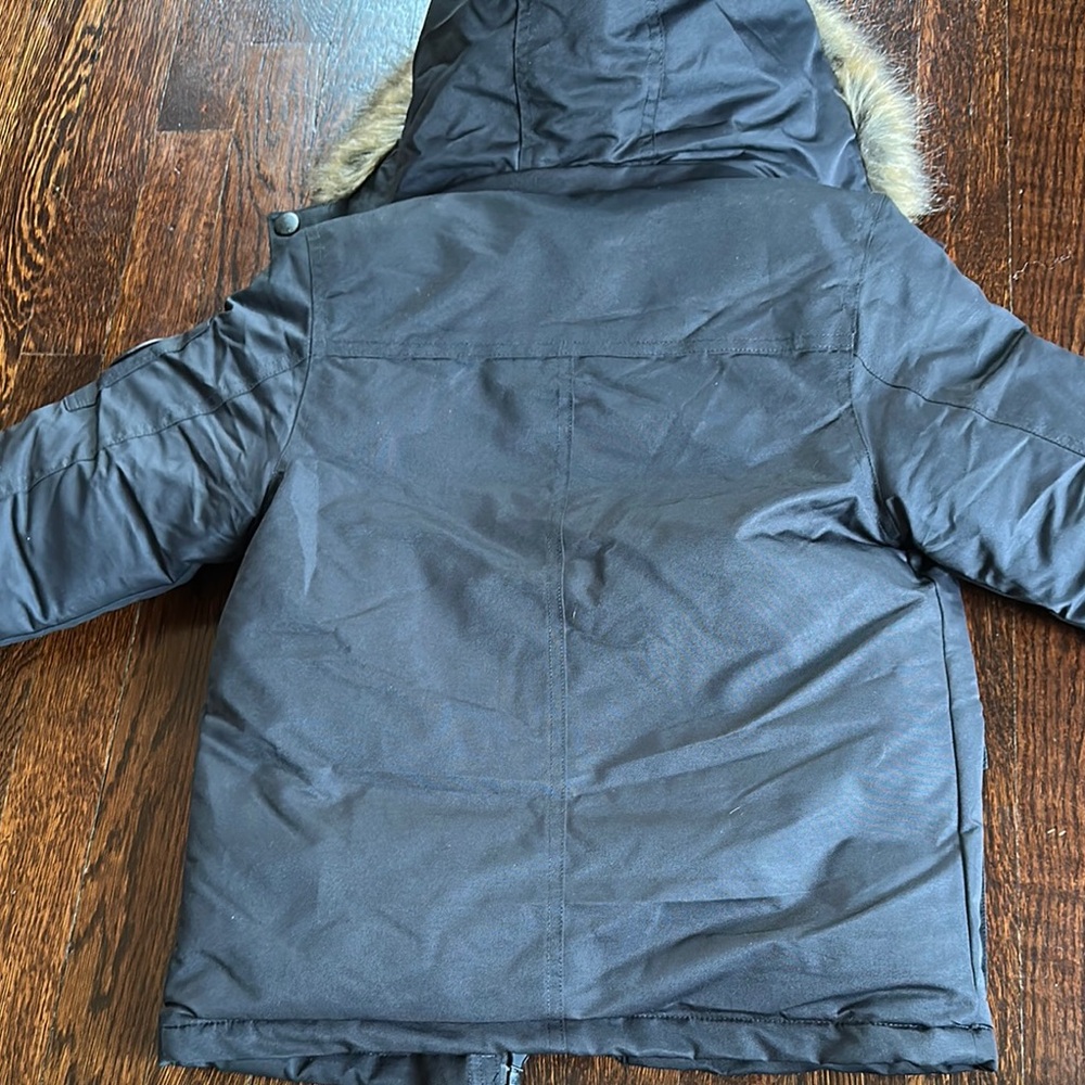 Diesel Gray Puffer Coat with Faux Fur Trim - Picture 5 of 9